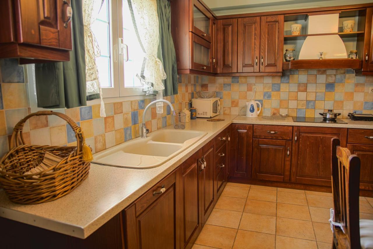 בית נופש Emily, Soothing Experience, Perfect Getaway Gardeládes