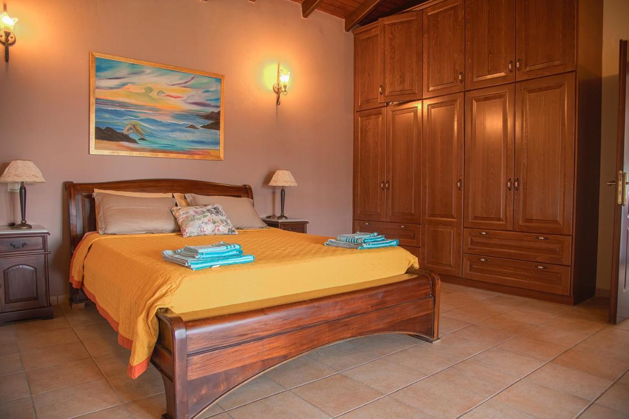 בית נופש Emily, Soothing Experience, Perfect Getaway Gardeládes